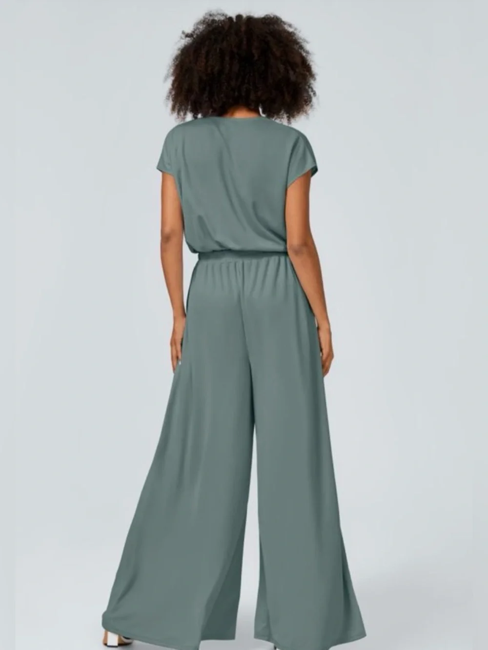 NWT HALARA V Neck Short Sleeve Pocket Wide Leg Flowy Waffle Jumpsuit. Large - Picture 3 of 12